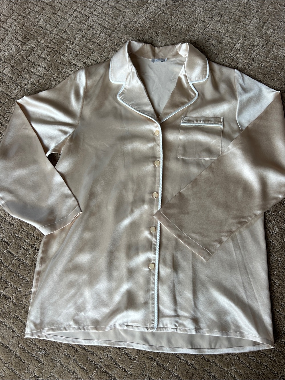 100 % mulberry silk Pajama Top in Ivory — Luxurious Long-Sleeve Sleep Shirt